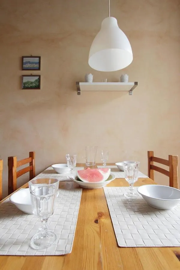 Casa Marsilva - Holiday Apartment In Old Town Centre, Near The Lake Toscolano Maderno