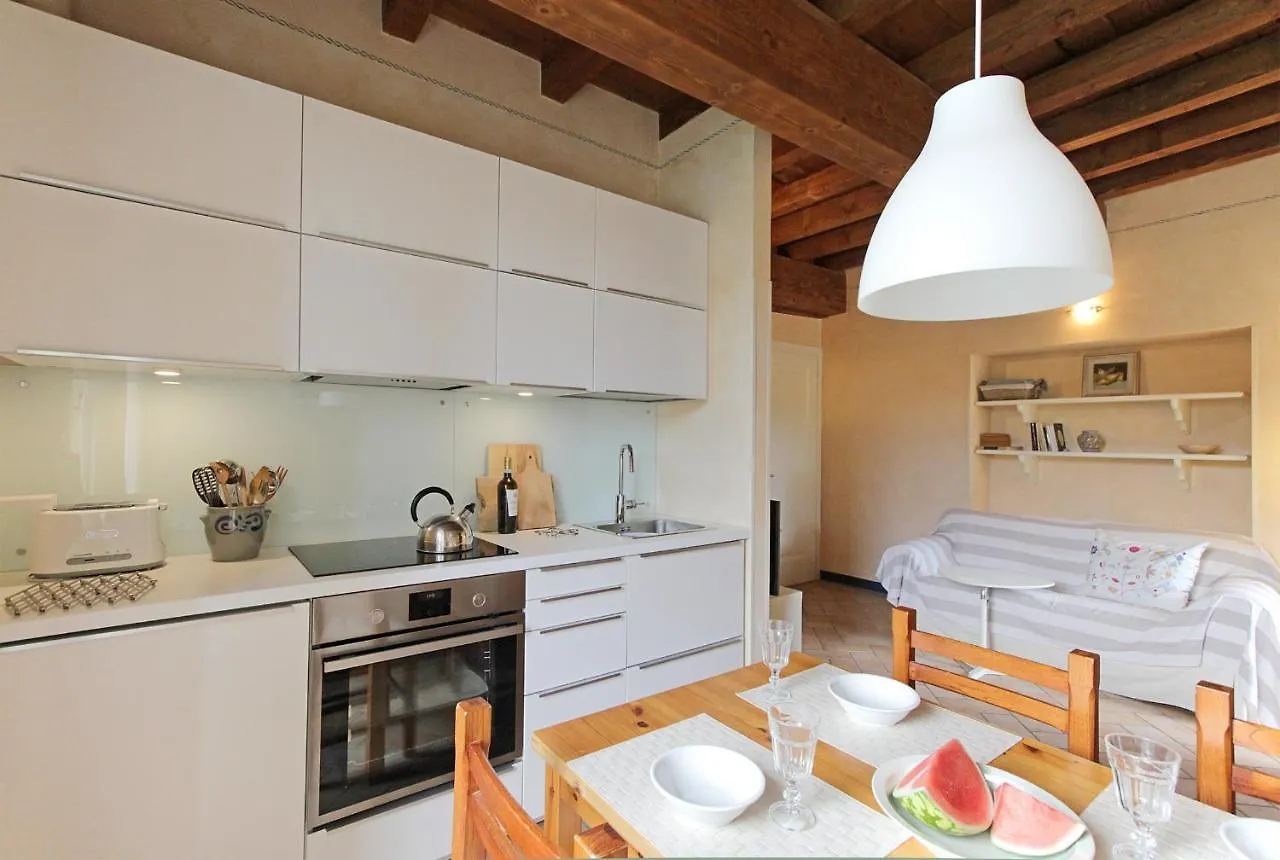 Casa Marsilva - Holiday Apartment In Old Town Centre, Near The Lake Toscolano Maderno 0*,  Italy