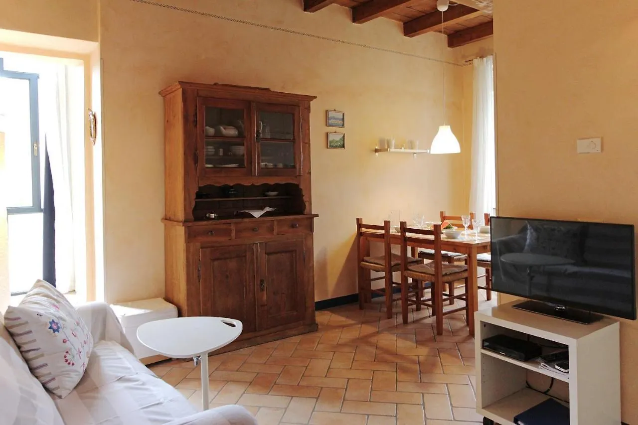 Casa Marsilva - Holiday Apartment In Old Town Centre, Near The Lake Toscolano Maderno