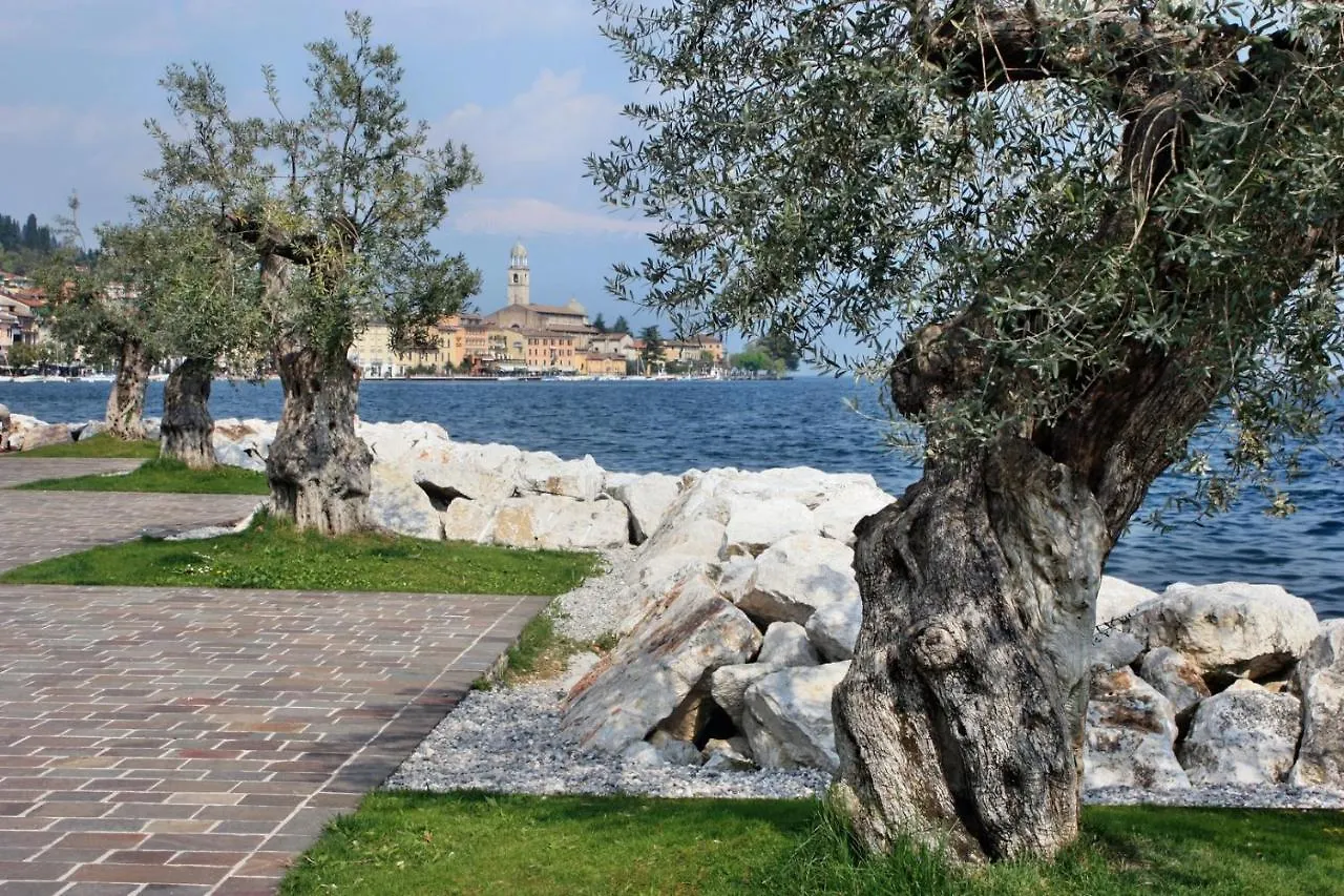 Casa Marsilva - Holiday Apartment In Old Town Centre, Near The Lake Toscolano Maderno