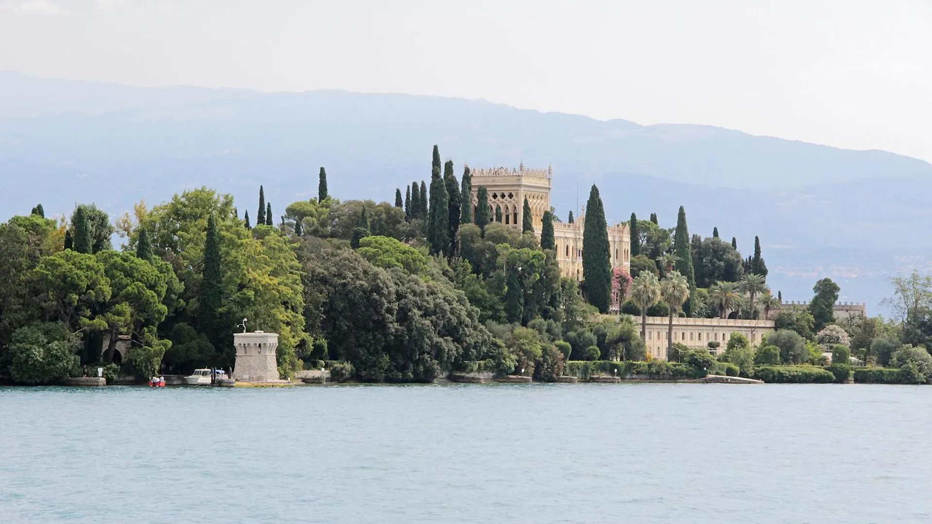 Casa Marsilva - Holiday Apartment In Old Town Centre, Near The Lake Toscolano Maderno